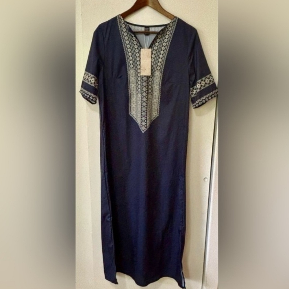 Emery Rose NWT Maxi Dress Size Medium Bohemian Navy & White Notch Neck Summer - Picture 3 of 5